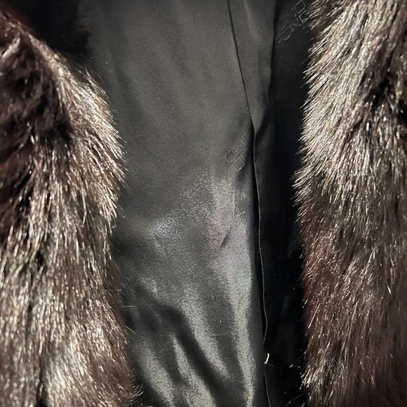 Gorgeous Brown Fox Fur Coat - Picture 9 of 14